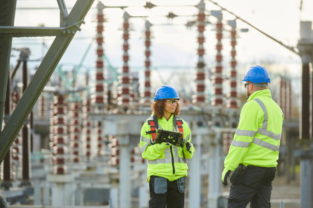 Best Local Electrician Companies  in Cool Valley, MO